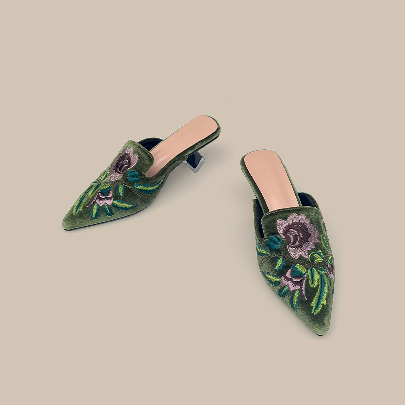 Embroidery Velour Women Shoes  - огляд і ціна Embroidery Designer