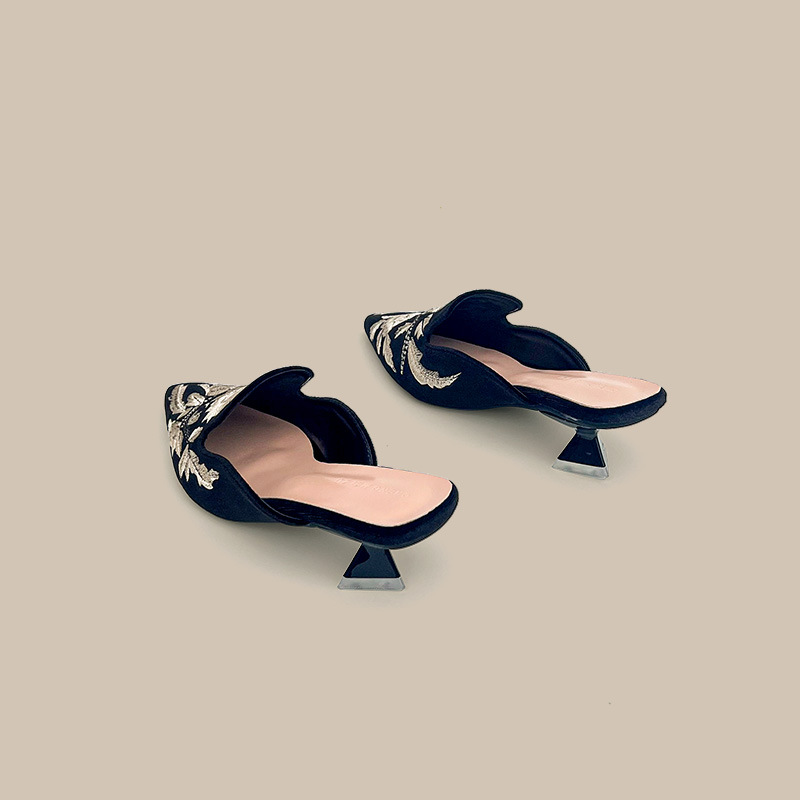 Embroidery Velour Women Shoes  - огляд і ціна Embroidery Designer