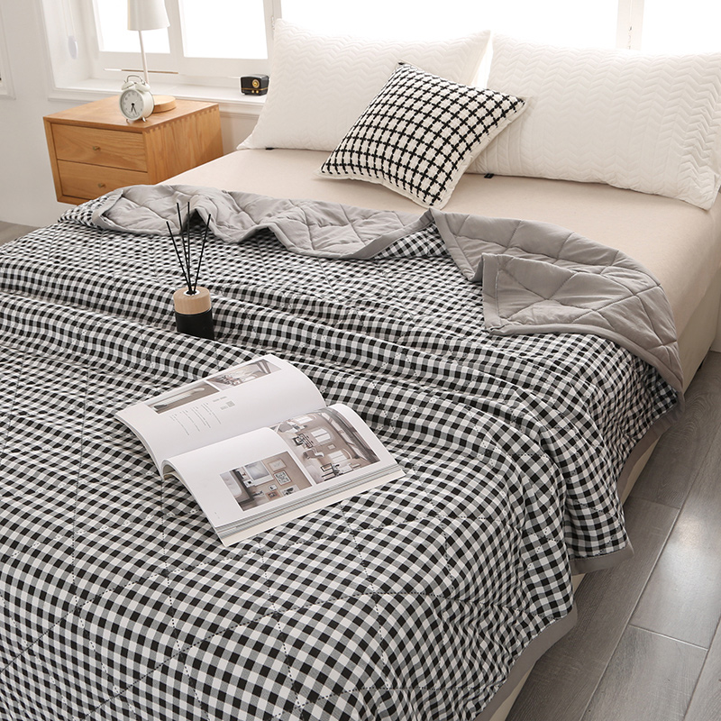A solid color spring/summer wa - огляд і ціна Embroidery Quilt Cover