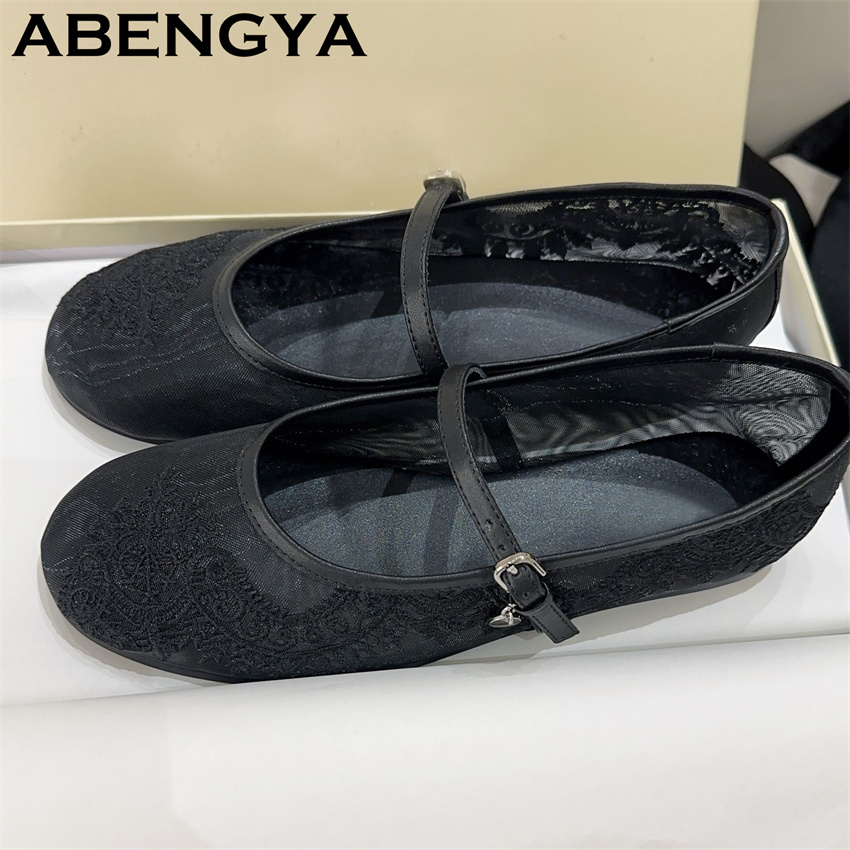 Lace Embroidery Flat Shoes for - огляд і ціна Embroidery Designer