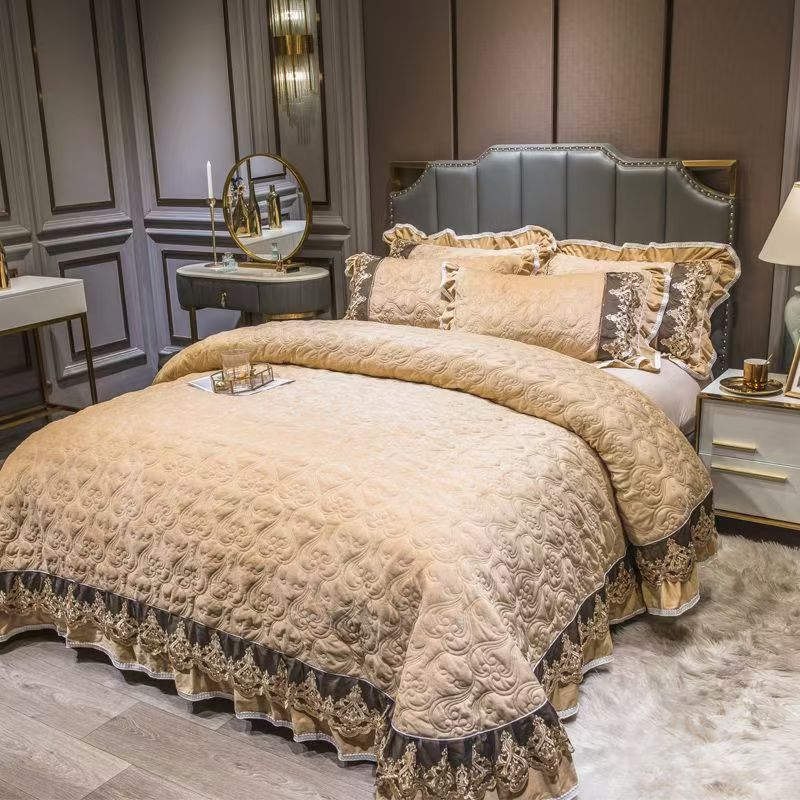 Luxury European Crystal Velvet - огляд і ціна Embroidery Quilt Cover