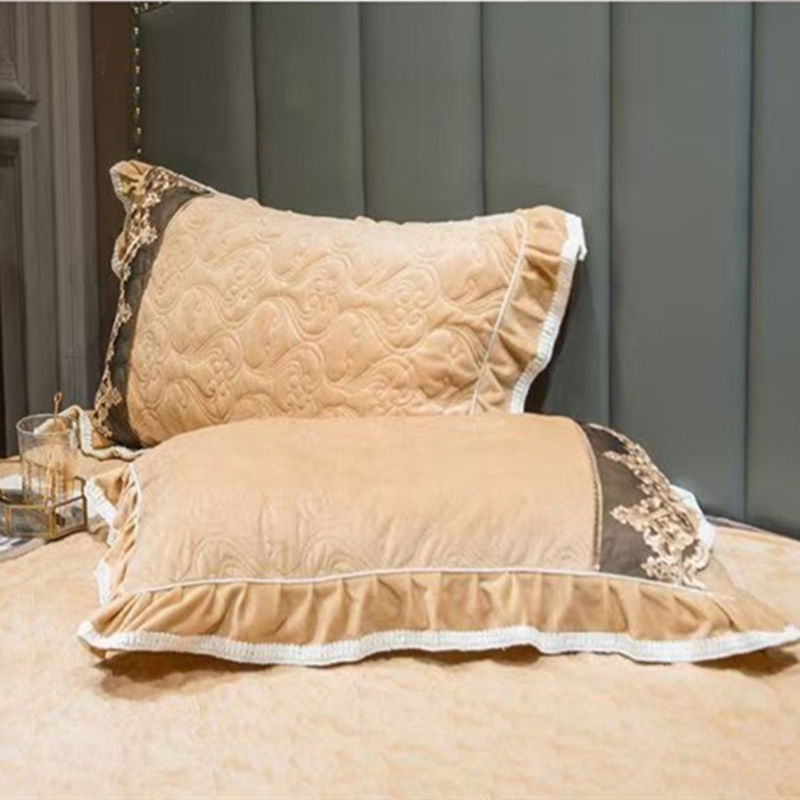Luxury European Crystal Velvet - огляд і ціна Embroidery Quilt Cover